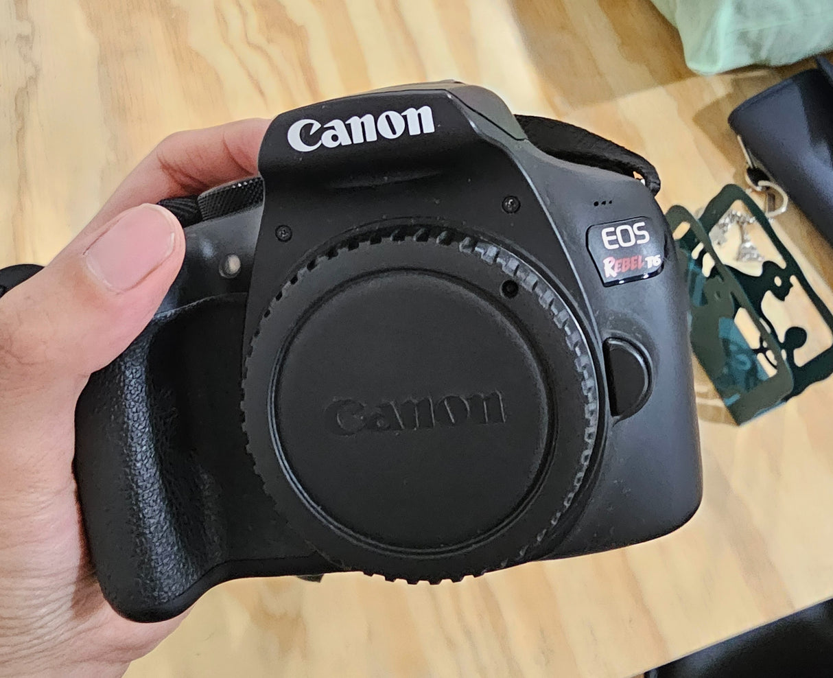 CanonEos rebel t6350710de-c9b6-463e-b905-c77126ae16cc