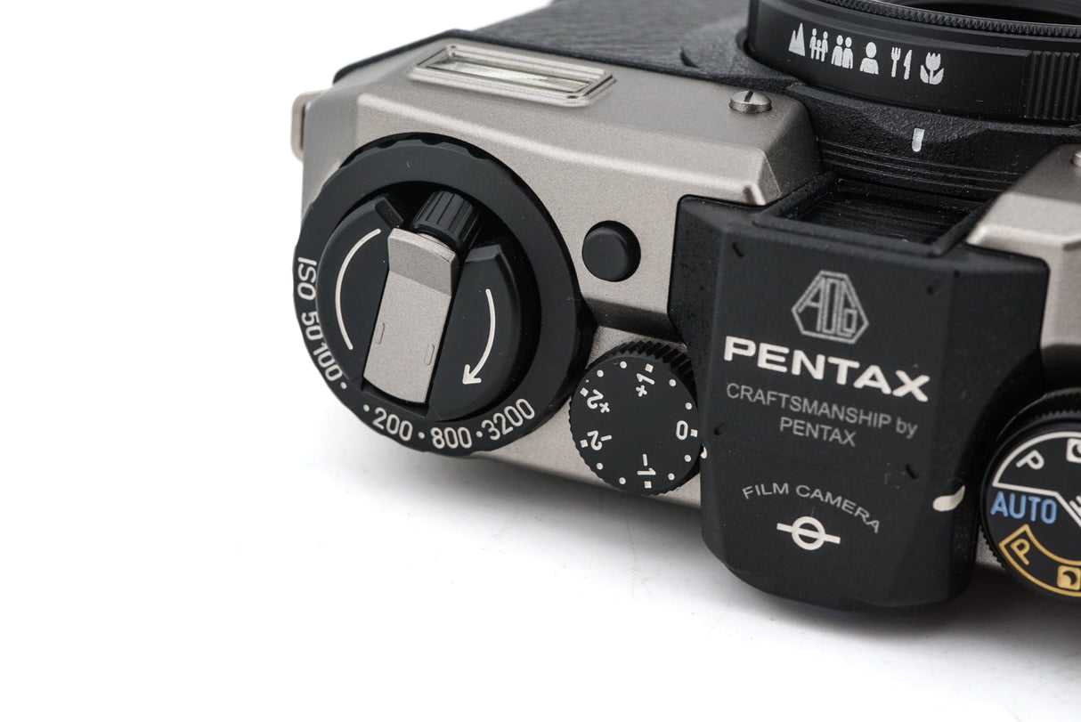 Pentax 17, fotocamera compatta a pellicola 35 mm Half-Frame