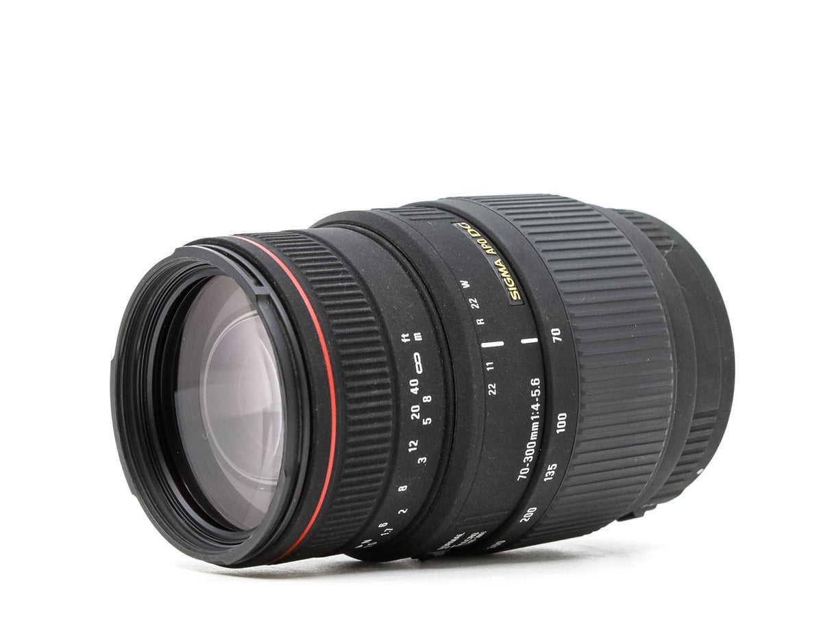 Sigma 70-300mm f/4-5.6 APO DG Macro - Canon EF Fit - segunda mano - excelente estado - detalle 2 de 3 - SKU 3781350 - Camera