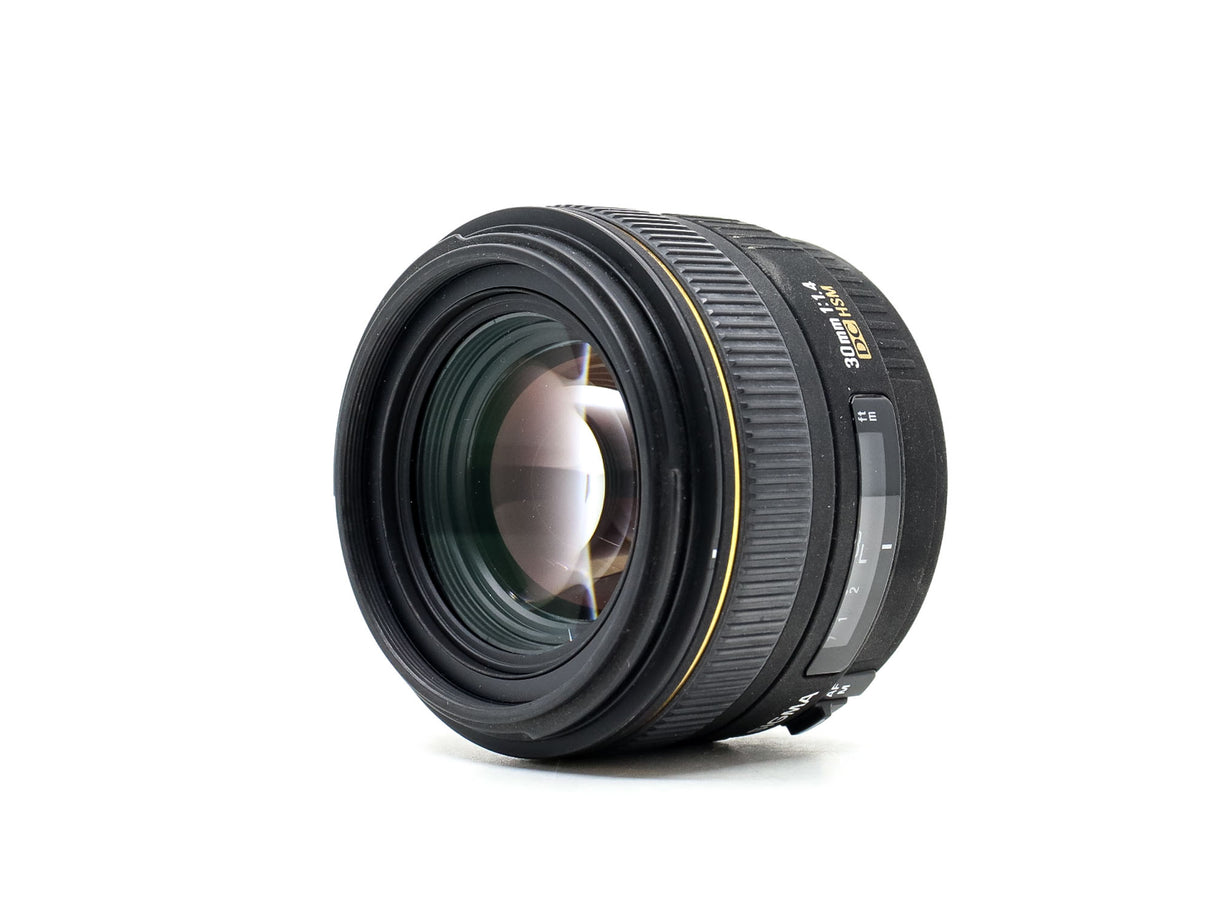 Sigma 30mm f/1.4 EX DC HSM - Sigma SA Fit
