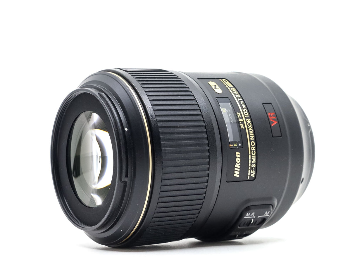 Nikon AF-S Micro Nikkor 105mm f/2.8G IF-ED VR - segunda mano - excelente estado - detalle 2 de 3 - SKU 3790207 - Camera Marke