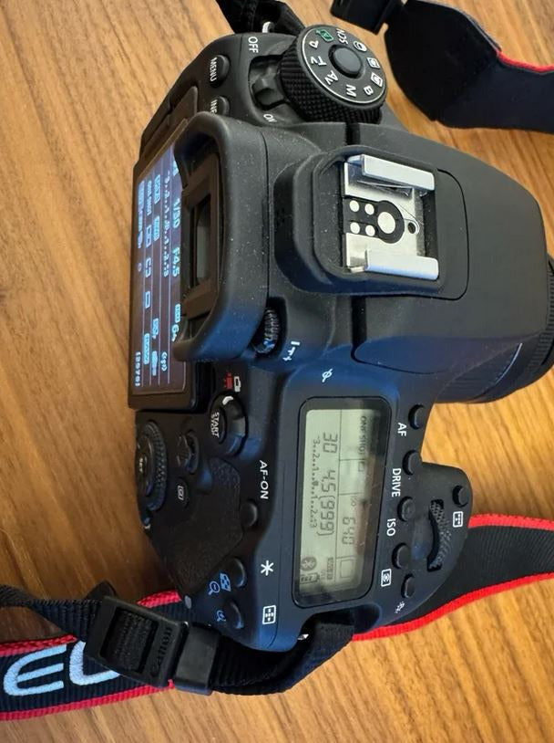 canon90D45980e2a-a8c7-467c-92f3-ea4a9d5d98e2
