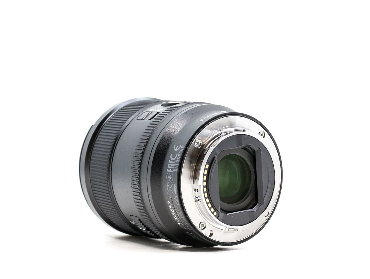 Sony FE 20mm f/1.8 G - segunda mano - excelente estado - detalle 6 de 6 - SKU 3716102 - Camera Market