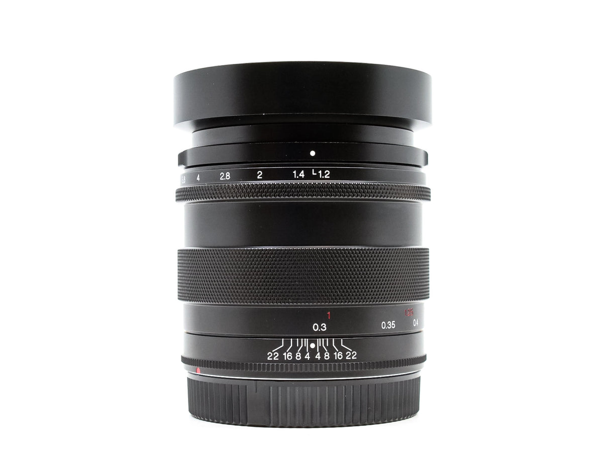 Voigtlander Nokton 40mm f/1.2 - Canon RF Fit