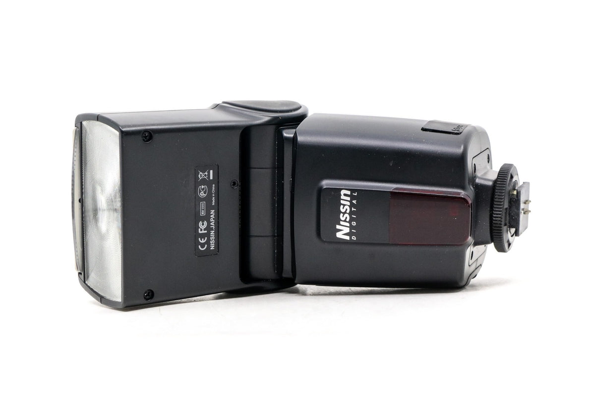 Nissin Di600 Speedlite - Canon Dedicated · imagen principal
