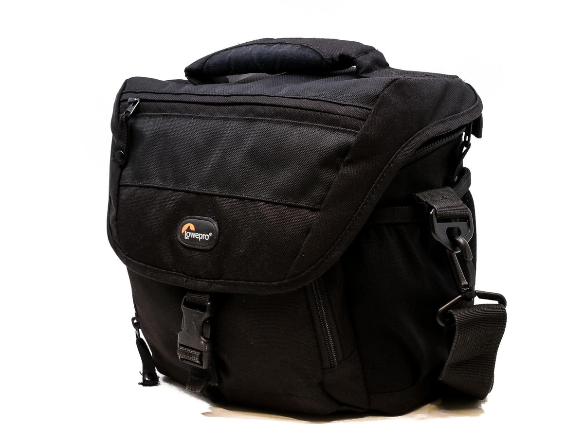 Lowepro Nova 170 AW Shoulder Bag · imagen principal