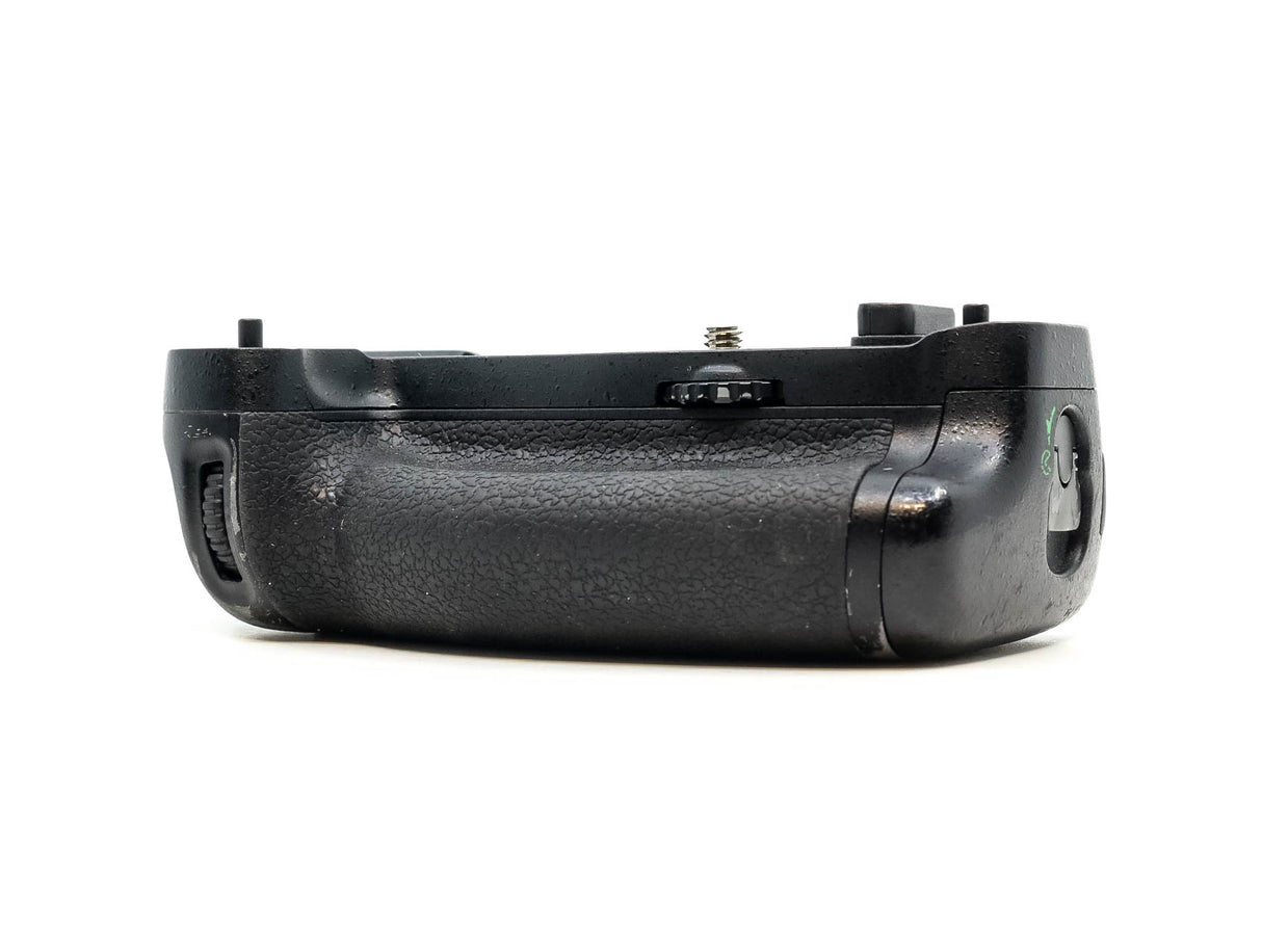 Nikon MB-D16 Battery Grip