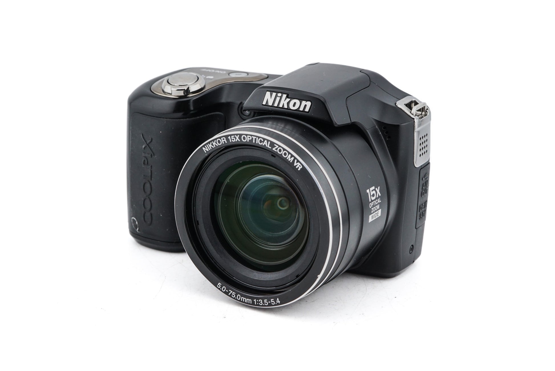 Explore the world with the Nikon Coolpix L100 | Cameramarket