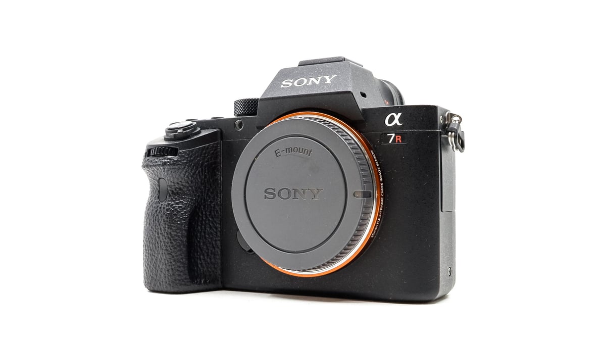Sony Alpha A7R II · imagen principal