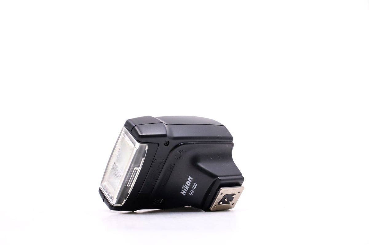 Nikon SB-400 Speedlight · imagen principal