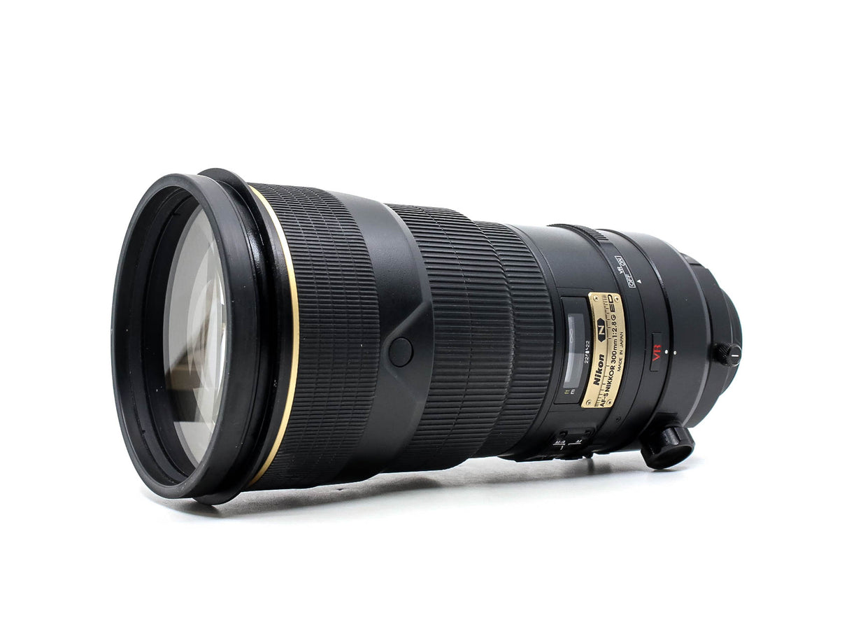 Nikon AF-S Nikkor 300mm f/2.8G IF-ED VR