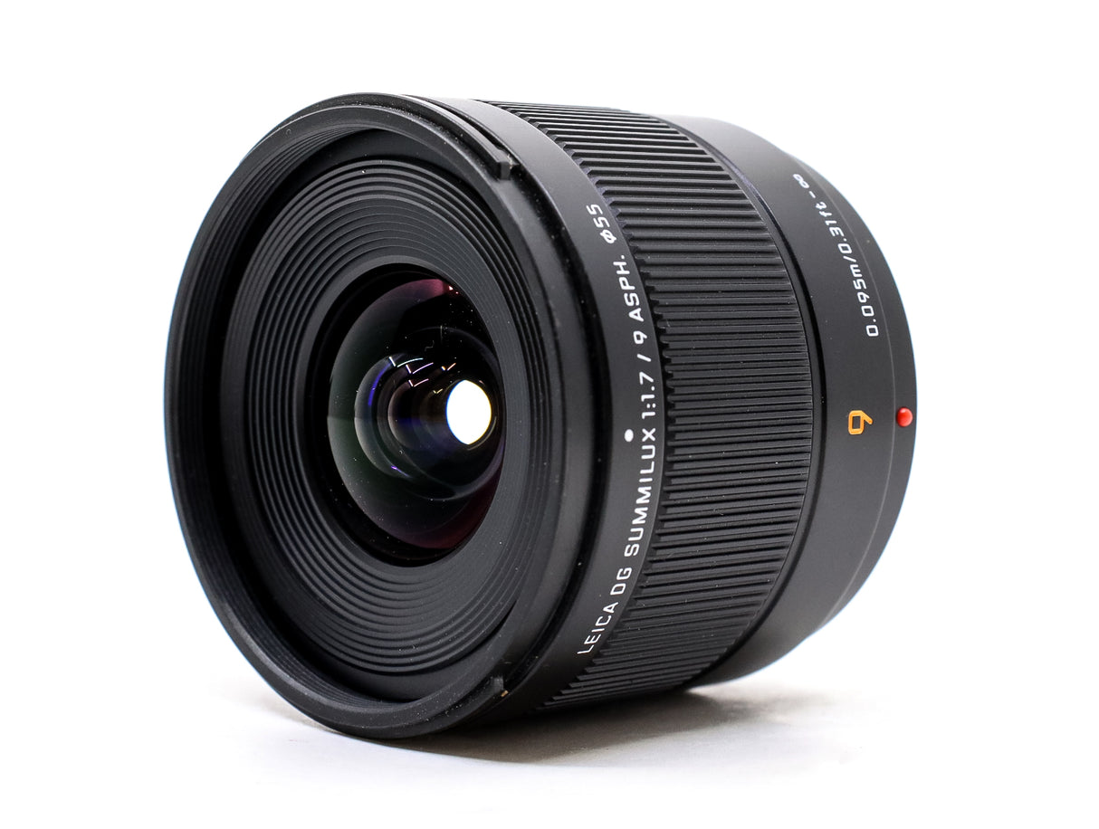 Panasonic Leica DG Summilux 9mm F/1.7 ASPH