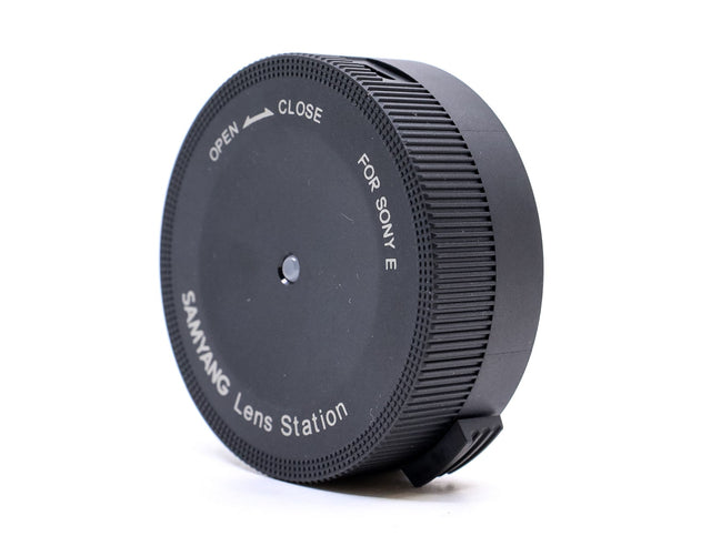 Samyang Lens Station for Sony E - segunda mano - excelente estado - foto principal - SKU 3723294 - Camera Market