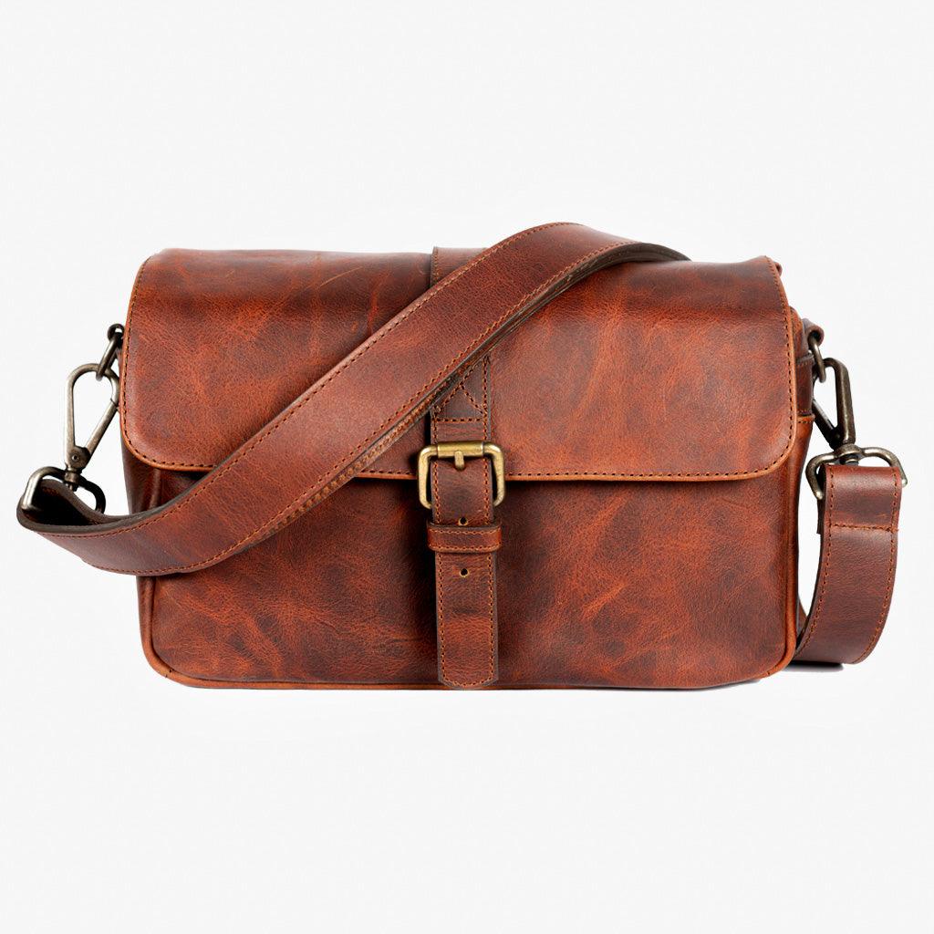 París Cognac Leather Camera Bag · imagen principal