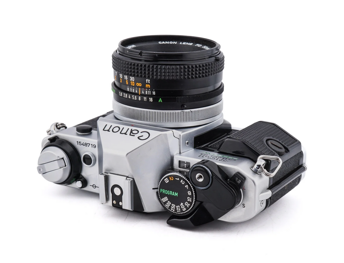 Descubre la versátil 📷 Canon AE-1 Program | Camera Market