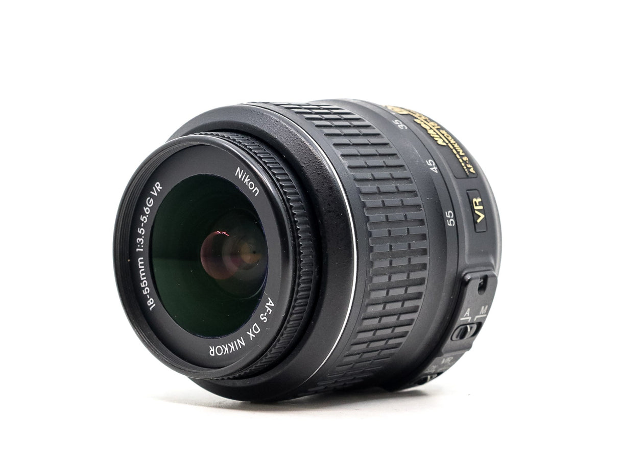 Nikon AF-S DX Nikkor 18-55mm f/3.5-5.6G VR - segunda mano - excelente estado - detalle 2 de 3 - SKU 3792270 - Camera Market