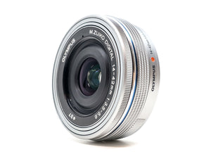 Olympus M.Zuiko Digital ED 14-42mm f/3.5-5.6 EZ - segunda mano - excelente estado - detalle 2 de 3 - SKU 3787450 - Camera Mar