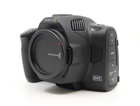 Blackmagic Design Pocket Cinema Camera 6k Pro - Canon EF Fit - segunda mano - excelente estado - foto principal - SKU 3770062