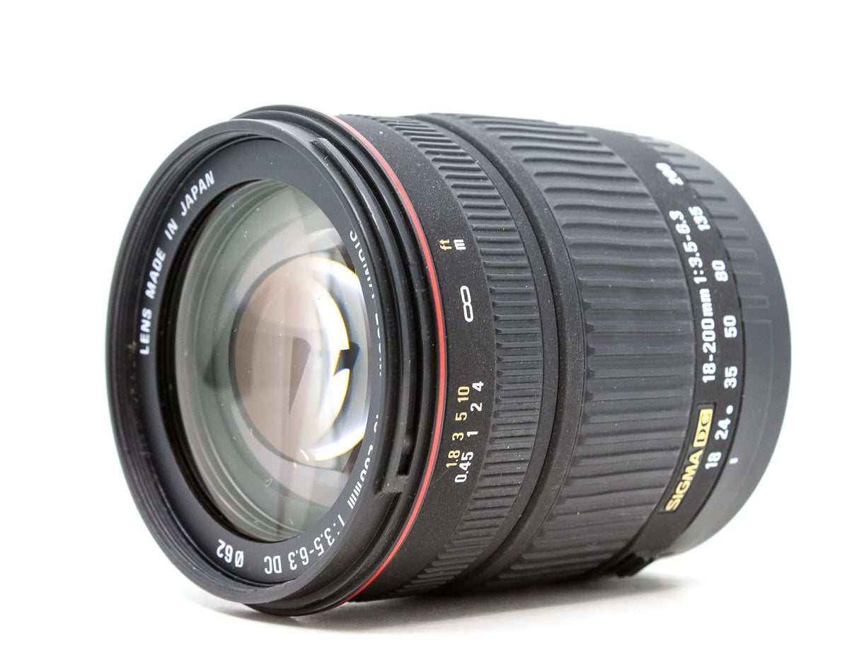 Sigma 18-200mm f/3.5-6.3 DC - Canon EF-S Fit