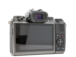 Canon EOS M5 - segunda mano - excelente estado - detalle 3 de 4 - SKU 3731805 - Camera Market