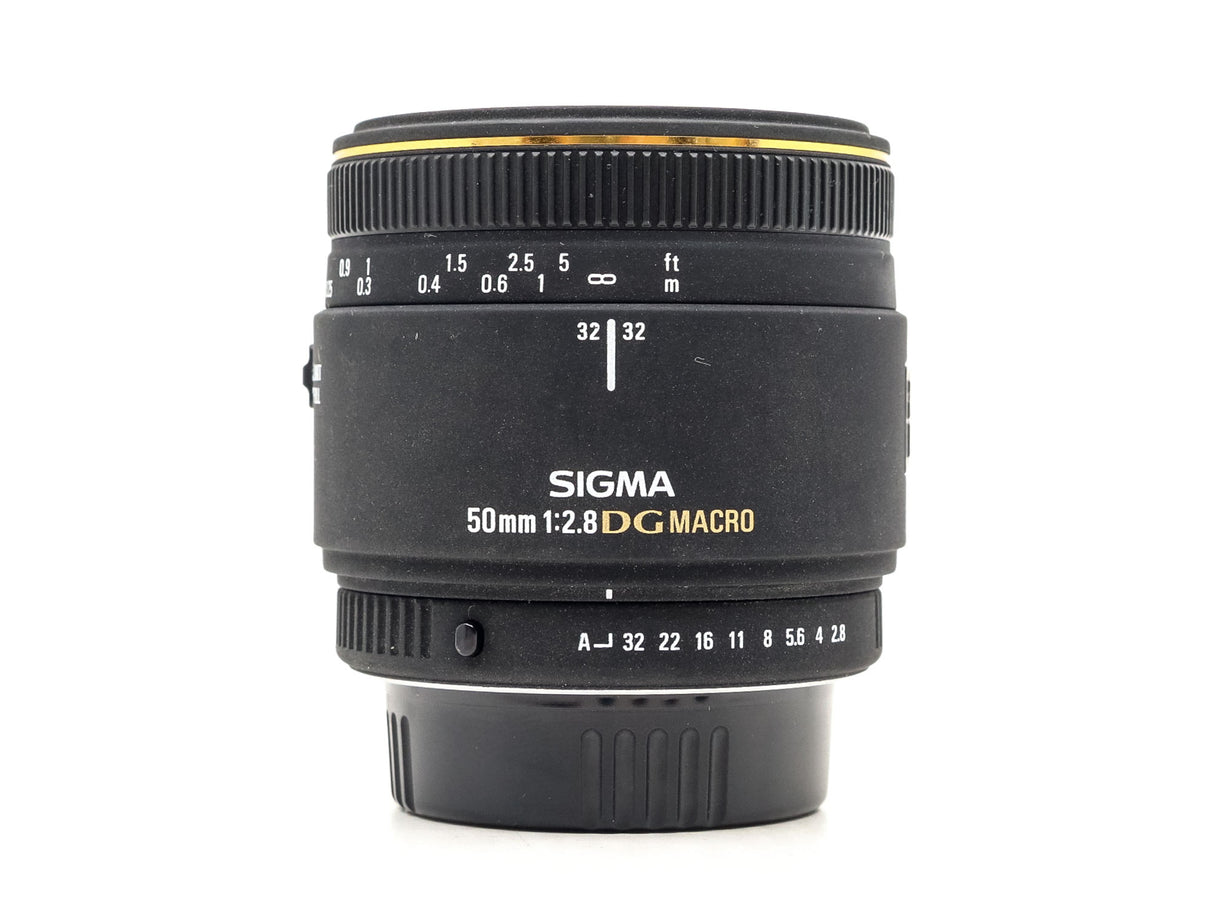 Sigma 50mm f/2.8 EX DG Macro - Pentax Fit