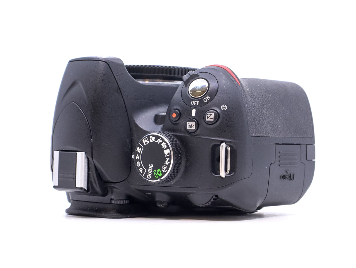 Discover the incredible features of the Nikon D3200 at Camera