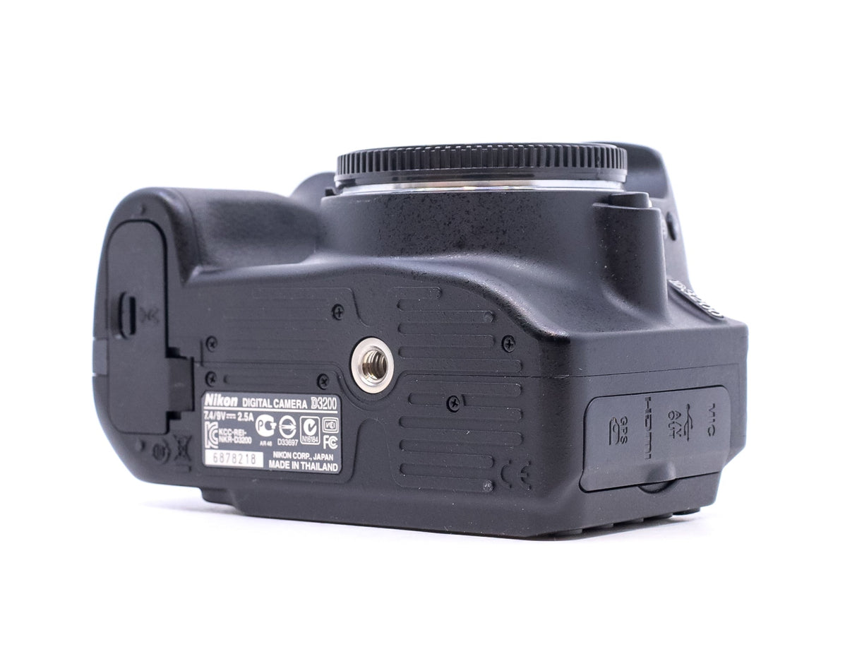 Nikon D3200 - segunda mano - excelente estado - detalle 2 de 4 - SKU 3791968 - Camera Market