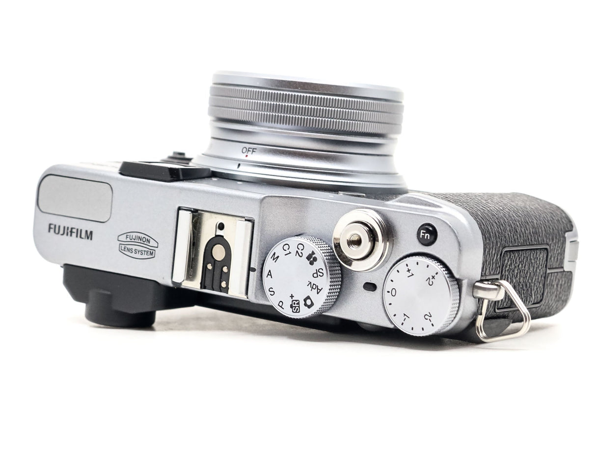 Fujifilm X20 - segunda mano - excelente estado - detalle 3 de 4 - SKU 3788195 - Camera Market