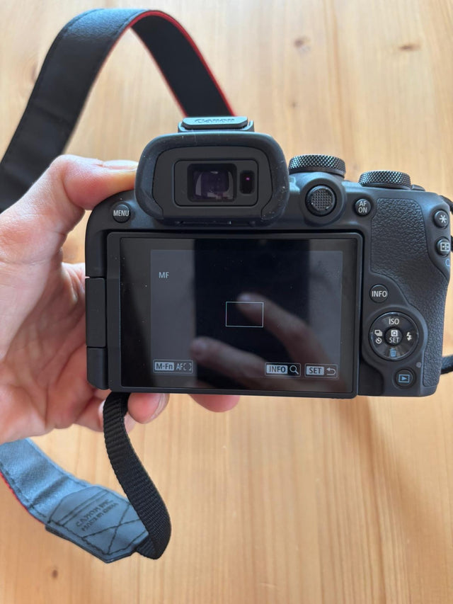 CanonR1098b91466-441d-4f48-a870-a86ba954ec9a