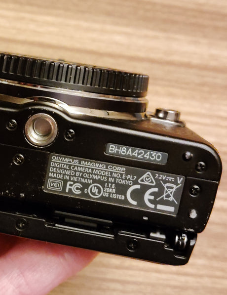 Olympus Olympus Pen Lite E-PL7 f42b6356-212a-44f7-824b-e30408829834