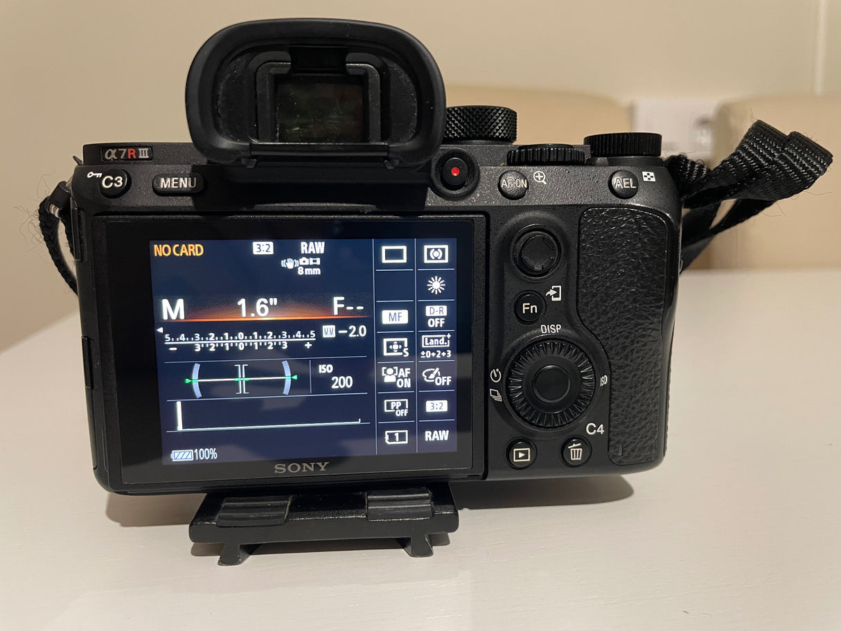 SonyA7r3175d7707-abdc-4e27-9ab9-a2b49042f6ec