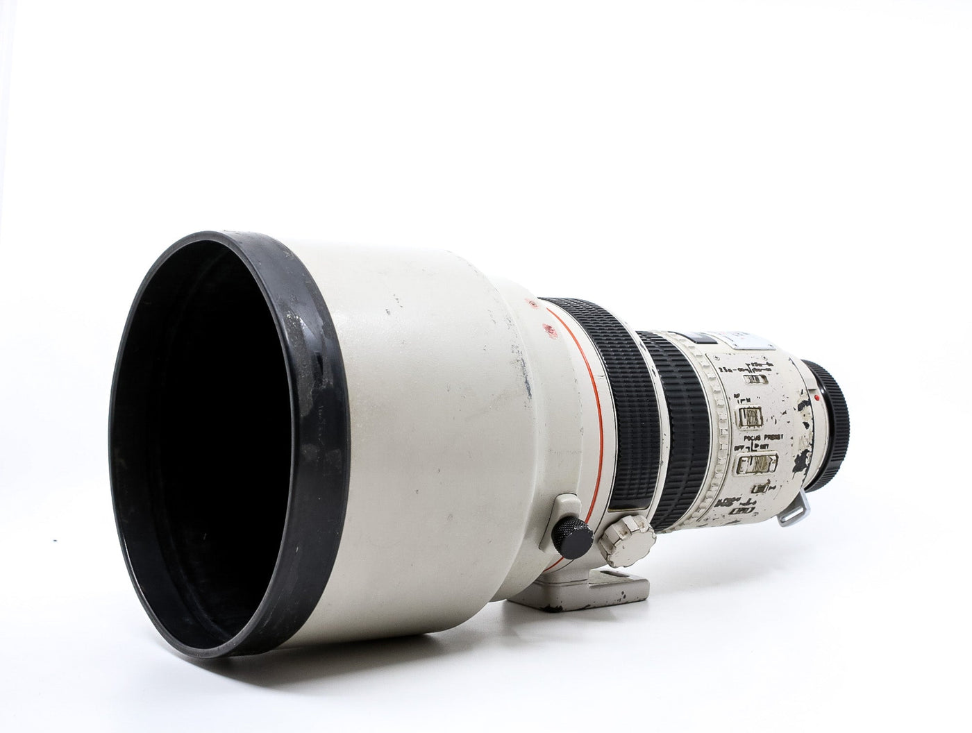 Canon EF 200mm f/1.8 L USM · imagen principal