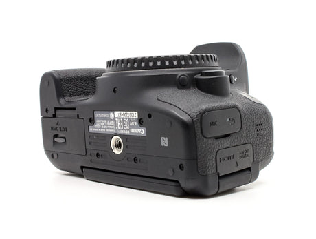 Canon EOS 750D - segunda mano - excelente estado - detalle 2 de 4 - SKU 3798319 - Camera Market