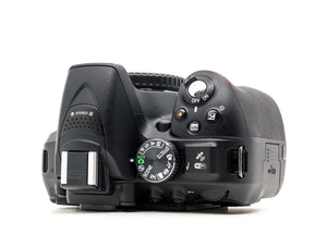 Nikon D5300 - segunda mano - excelente estado - detalle 3 de 4 - SKU 3787955 - Camera Market