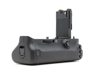 Canon BG-E11 Battery Grip - segunda mano - excelente estado - detalle 2 de 4 - SKU 3778501 - Camera Market