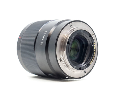 Sony FE 35mm f/1.8 - segunda mano - excelente estado - detalle 3 de 3 - SKU 3700679 - Camera Market