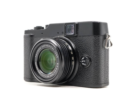 Fujifilm X10 - segunda mano - excelente estado - foto principal - SKU 3711994 - Camera Market