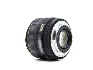 Sigma 18-50mm f/2.8 EX DC - Sigma SA Fit