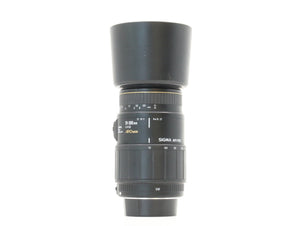 Sigma 70-300mm f/4-5.6 APO Macro - Canon EF Fit