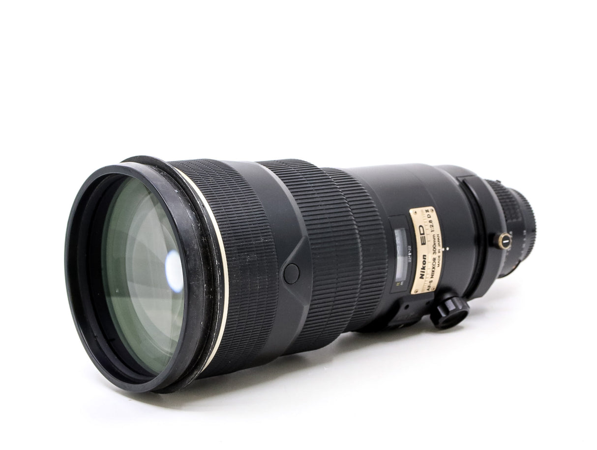 Nikon AF-S Nikkor 300mm f/2.8D IF-ED II