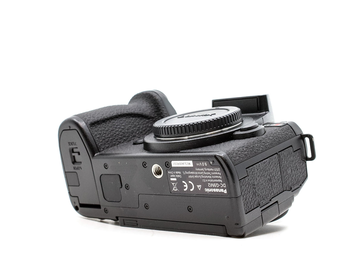 Discover the powerful 📷Canon EOS Ra: the definitive camera for