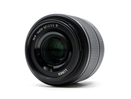 Panasonic Lumix G 25mm f/1.7 ASPH - segunda mano - excelente estado - detalle 2 de 3 - SKU 3742530 - Camera Market