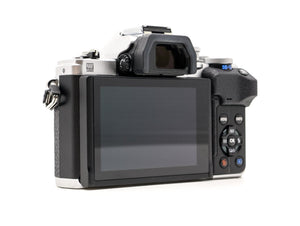 Olympus OM-D E-M10 Mark IV - segunda mano - excelente estado - detalle 4 de 4 - SKU 3785896 - Camera Market