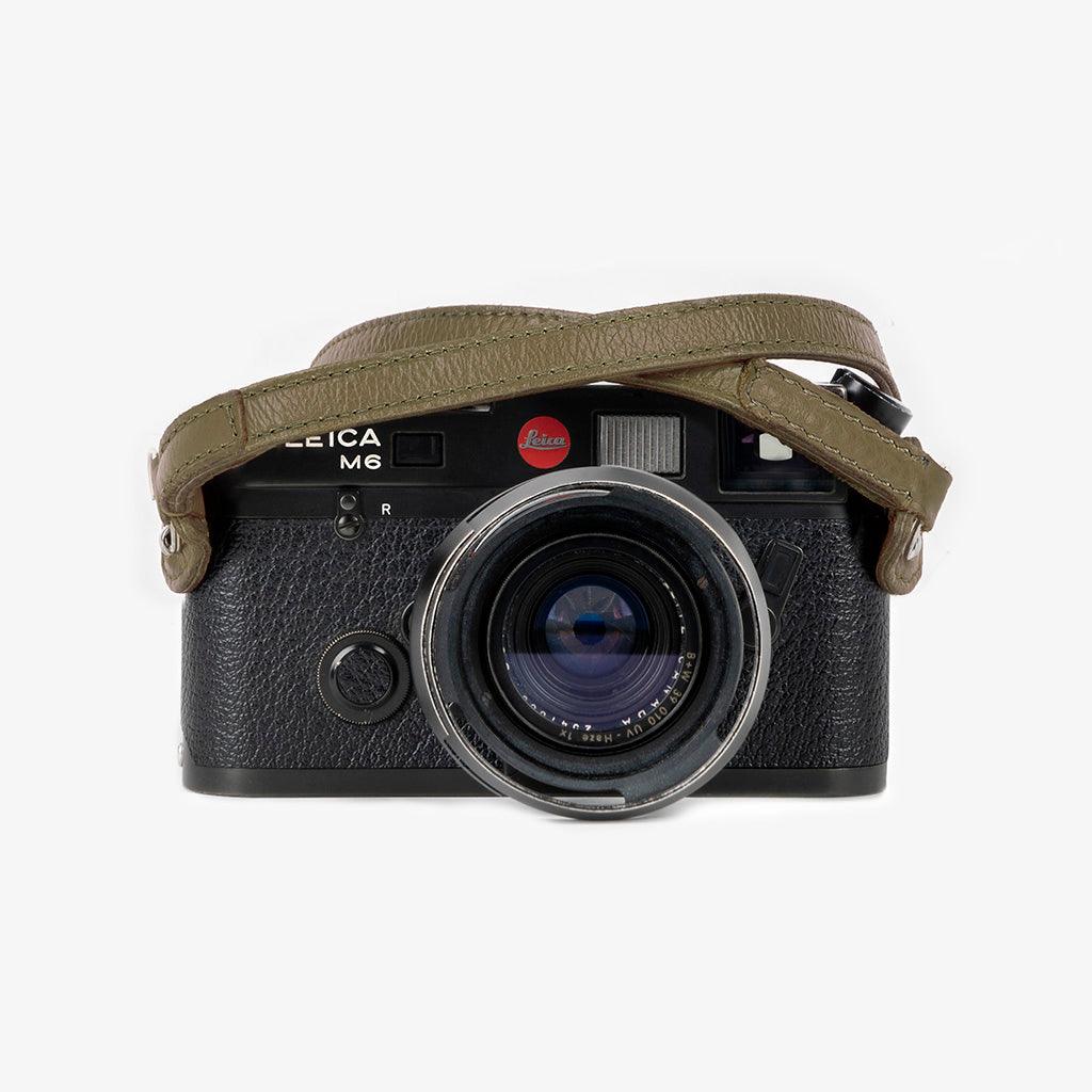 Roma #103 - Olive Green Leather camera strap · imagen principal