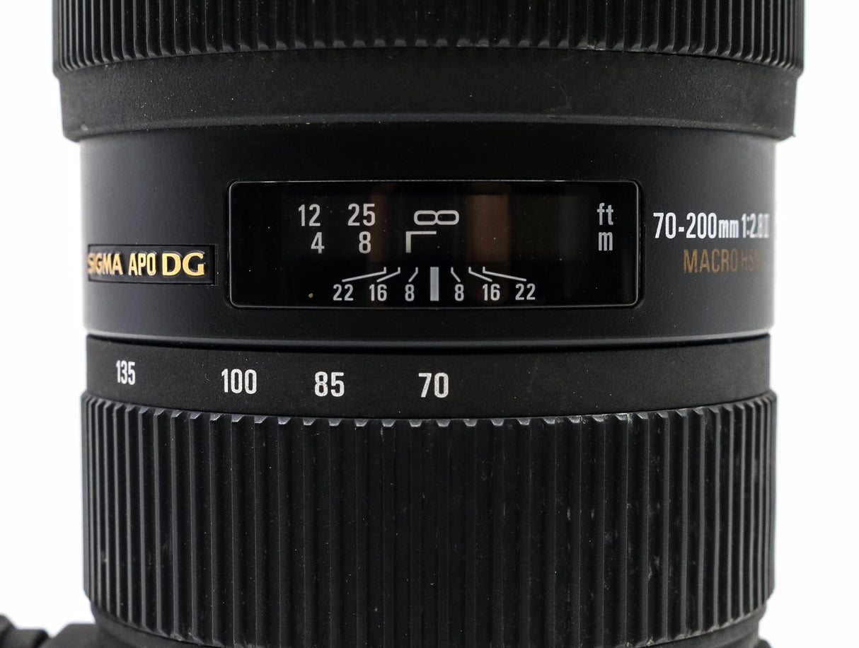 Sigma 70-200mm f/2.8 EX APO HSM - Nikon Fit