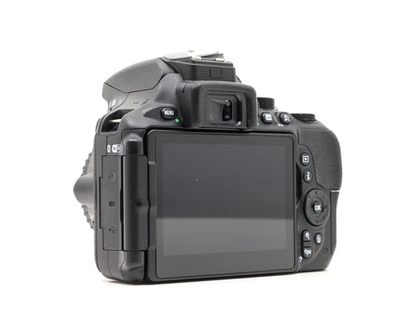 Nikon D5600 - segunda mano - excelente estado - detalle 4 de 4 - SKU 3778797 - Camera Market