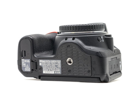 Nikon D5600 - segunda mano - excelente estado - detalle 2 de 4 - SKU 3778797 - Camera Market
