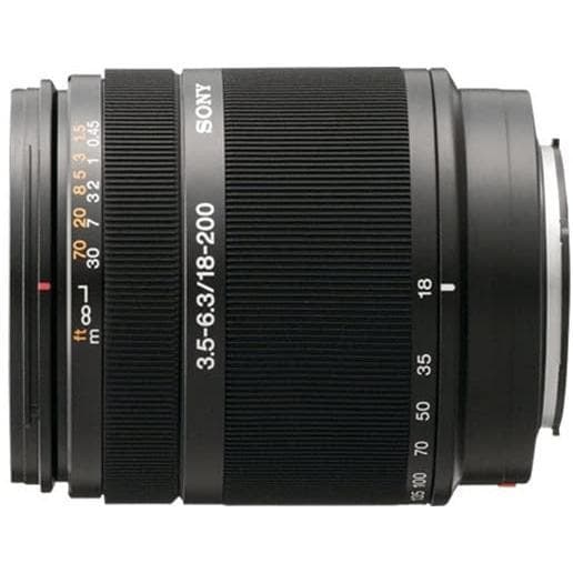 Sony A 18-200mm f/3.5-6.3 lenses  · main image
