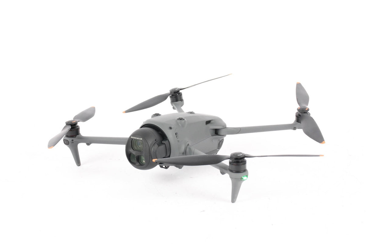 DJI Mavic 4 Pro 512GB Creator Combo with RC Pro 2 Controller · imagen principal