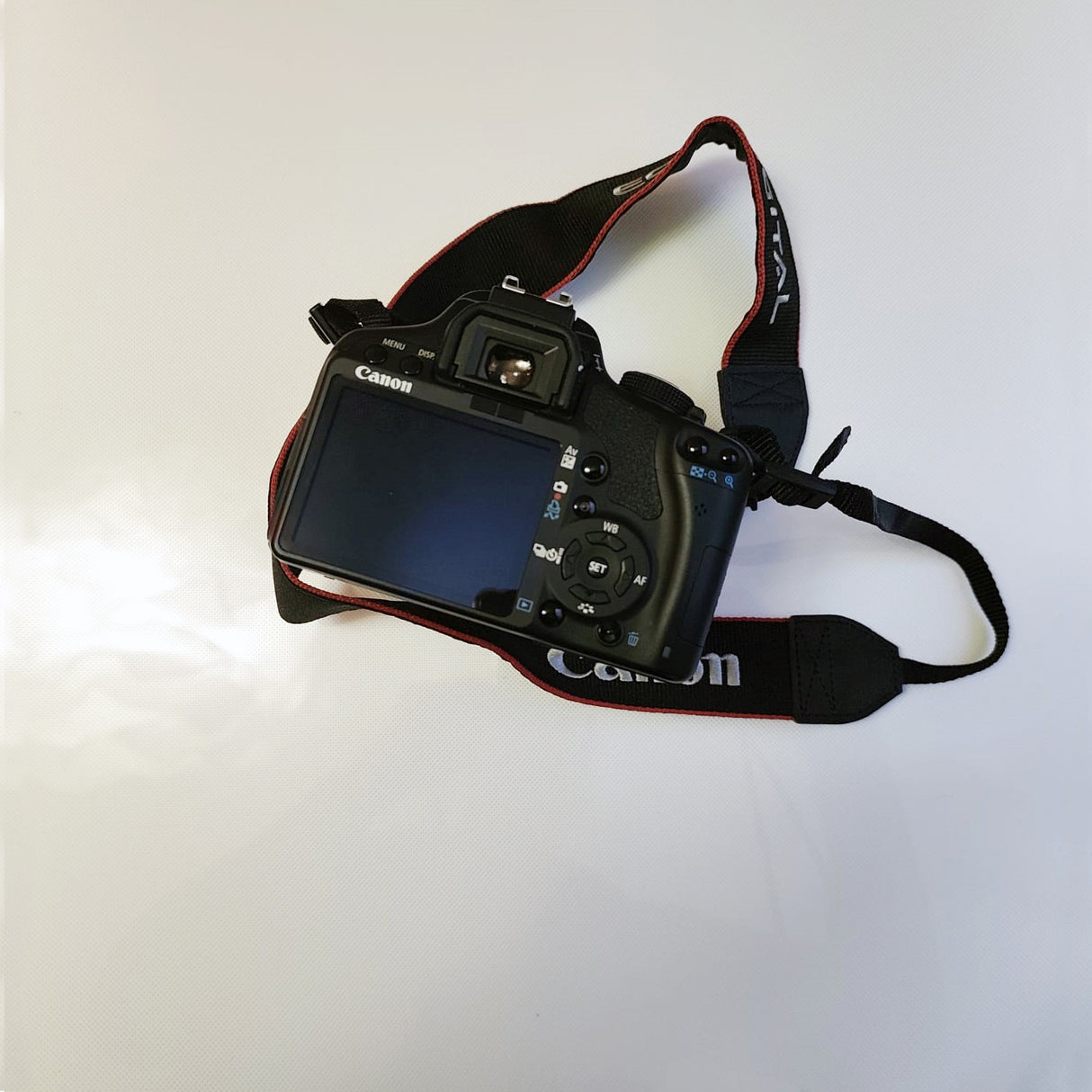 CANON EOS 500DDS12623192999fa4-f8ce-42e1-8976-3ca3d8533c3e